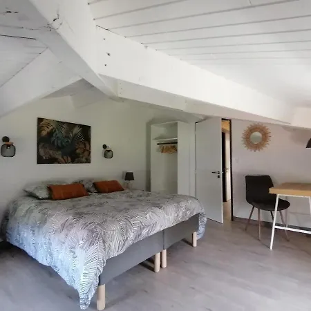 Country house Bord De De La Comte Vic-le-Comte
