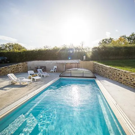 Country house Bord De De La Comte Vic-le-Comte
